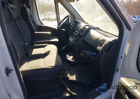 2015 Ram Promaster 2500 High Roof z USA, uszkodzony, nr VIN 3C6TRVDG5FE504753